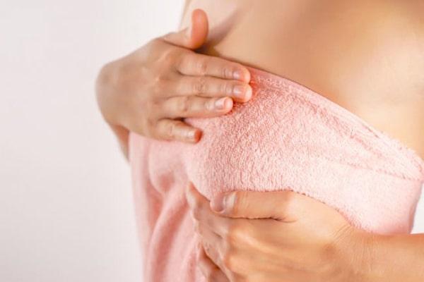 Hướng dẫn cách chăm sóc bầu vú mẹ 